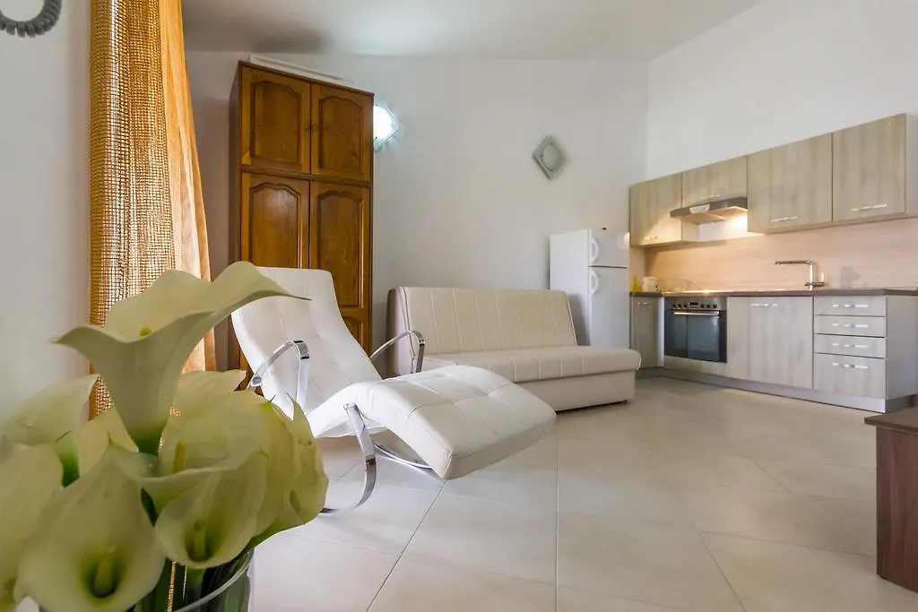 Apartments Gloria Liznjan Croatia