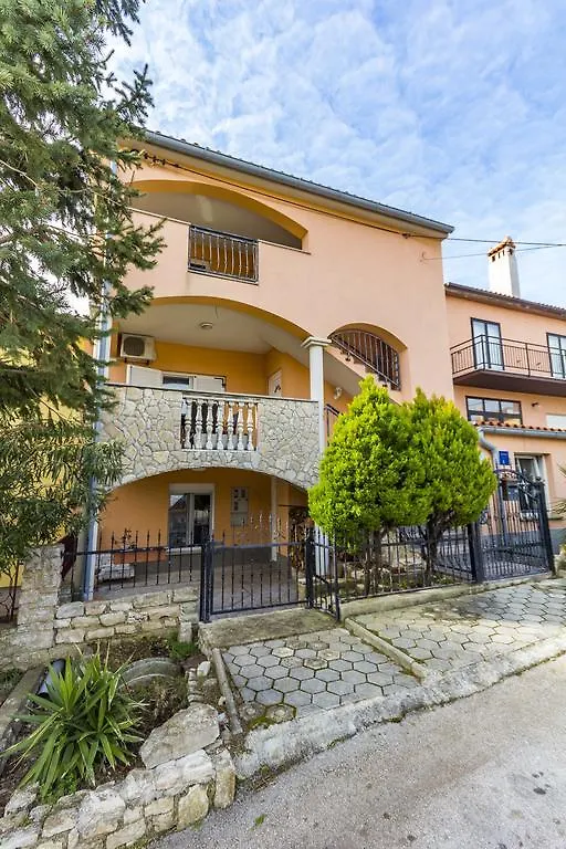Apartments Gloria Liznjan Croatia